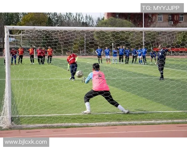 足球最厉害的秘密揭晓让你了解真正的足球魅力与精彩瞬间