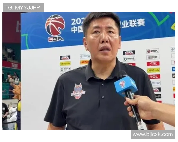 吴前担任新赛季浙江队员兼助理教练丁伟正式升任主教练角色 吴前担任新赛季浙江队员兼助理教练丁伟正式升任主教练角色